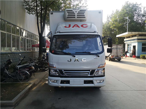 JAC駿鈴V6國(guó)六云內(nèi)150馬力冷藏車圖片參數(shù)