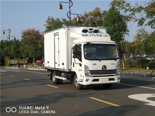 陜汽輕卡徳龍K3000國六濰柴130馬力冷藏車符合國家新規(guī)，現(xiàn)車多多，藍(lán)牌車的首選