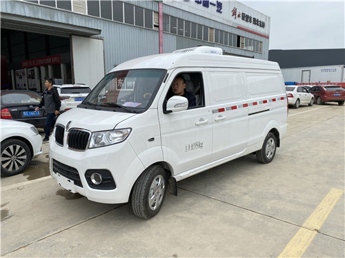 華晨金杯新海獅X30面包冷藏車,國(guó)六面包冷藏車