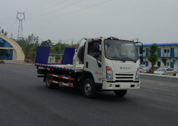 國五程力威牌一拖二清障車